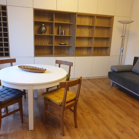 Apartment Stockerau Esterno foto