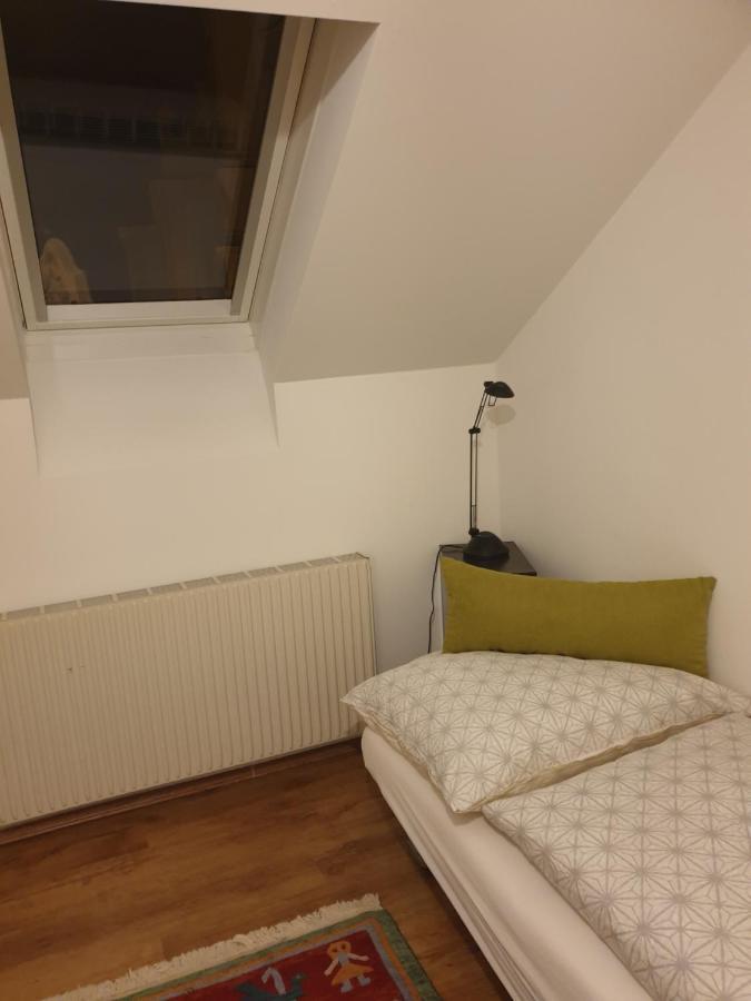 Apartment Stockerau Esterno foto