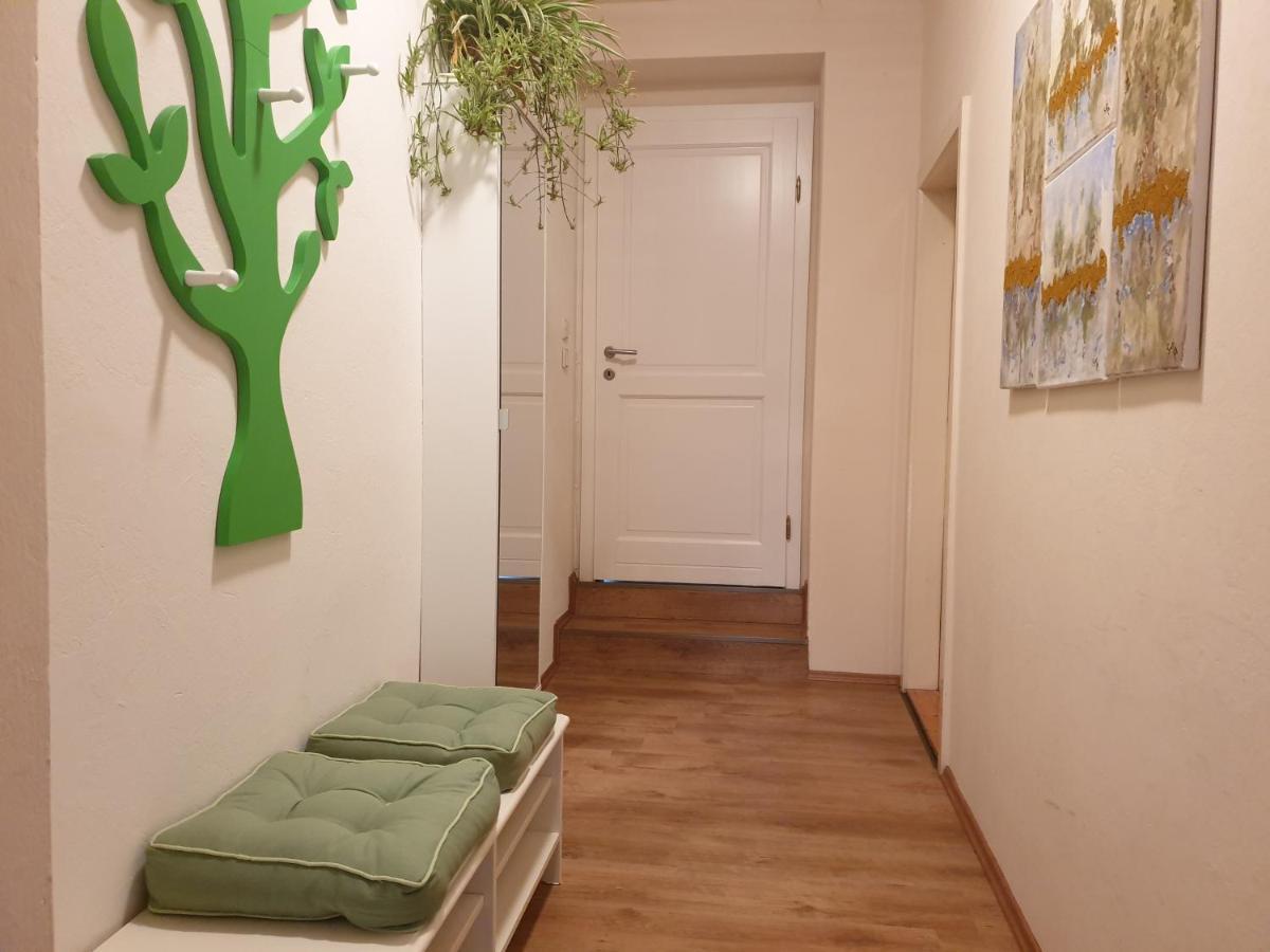 Apartment Stockerau Esterno foto